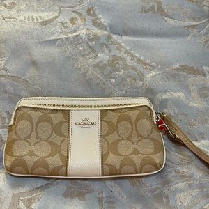 Coach Writlet wallet